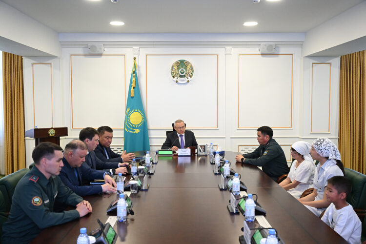 Құтқару кезінде қаза тапқан бейбіт күннің батырына «Ерлігі үшін» медалі берілді