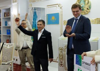 Есболат Айдабосын Mecenat.kz әдеби жобасының жеңімпазы атанды