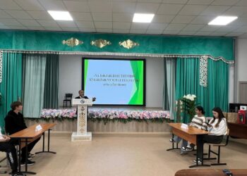 Қараталдық жастар Конституция негіздерін дебат алаңында талқылады