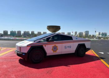 Технологиялық серпіліс: Саммит қауіпсіздігін Tesla Cybertruck қамтамасыз етеді