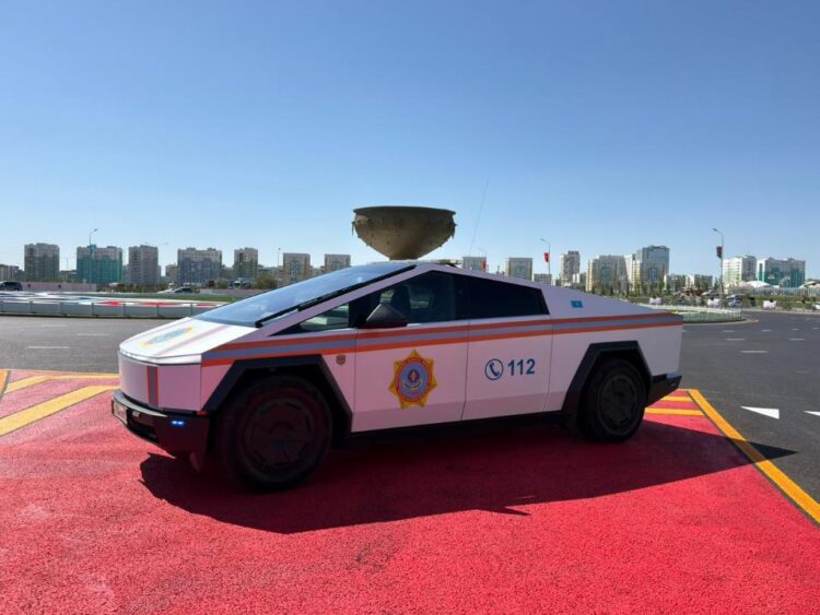 Технологиялық серпіліс: Саммит қауіпсіздігін Tesla Cybertruck қамтамасыз етеді