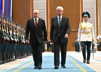 Тоқаев Путинді Тәуелсіздік сарайында қарсы алды
