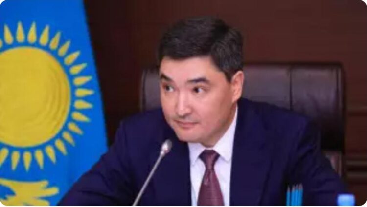 Олжас Бектенов Президенттің «Таза Қазақстан» бастамасын жүзеге асыру бойынша отырыс өткізді