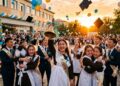Соңғы қоңырау соғылды: Қазақстанда оқу жылы аяқталды