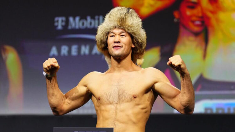 UFC. Жеңілмеген кім қалды?