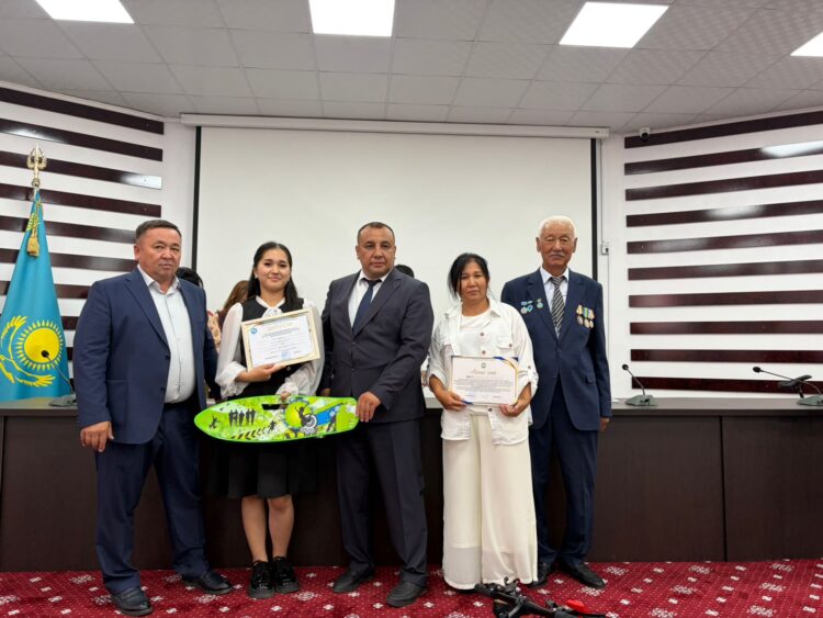 Ақсулық дарынды оқушылар мерейленді