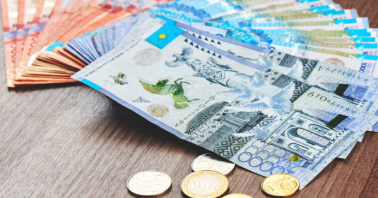Қазақстандықтардың банк алдындағы қарызы 25,3 триллион теңгеге жетті
