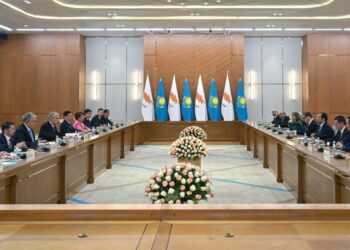 Қазақстан мен Кипр Президенттерінің келіссөздері кеңейтілген құрамда жалғасты