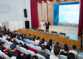 «BIR TOLQYNDA»: Жетісу жастарымен кездесу