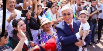 Қазақстандықтар елдің саяси бағытын қолдайды