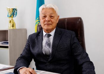Өмірін білімге арнаған
