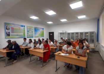 Сарыбұлақ тұрғындарының өзекті мәселелері талқыланды