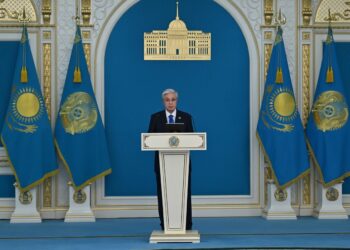 Қасым-Жомарт Тоқаев: «Өткен жылы 13 мың шақырым автокөлік жолын салу және жөндеу жұмысы жүргізілді»
