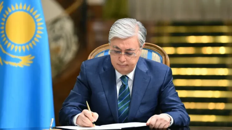 Мемлекет басшысы Пәкістанды Тәуелсіздік күнімен құттықтады