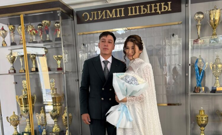 Жаңа өмір, алғашқы таңдау: талдықорғандық жас жұбайлар дауыс берді