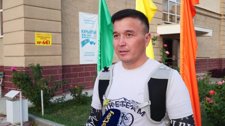 Талдықорғанда «BikeTeam» велошабандоздары сайлауға бірге келді