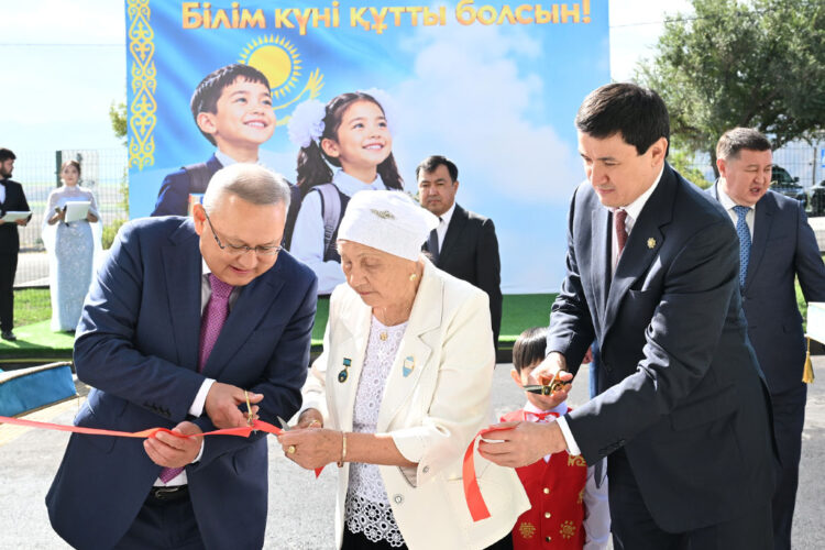 Рудничныйда жаңа мектеп ашылды