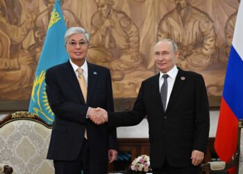 Мемлекет басшысы Ресей Президентімен кездесті