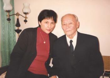 Абай рухымен  үндескен, Әуезовпен тілдескен