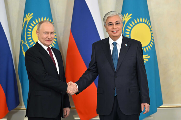 Мемлекет басшысы Путинді Мемлекеттік Дума сайлауымен құттықтады