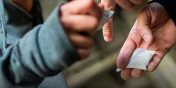 Есірткі қылмысы бойынша 69 жасөспірім ұсталды: Ата-аналар неге назар аударуы керек?
