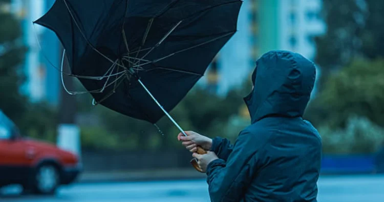 Үсік, тұман, шаңды дауыл: 4 қыркүйекте 16 облыста дауылды ескерту жарияланды