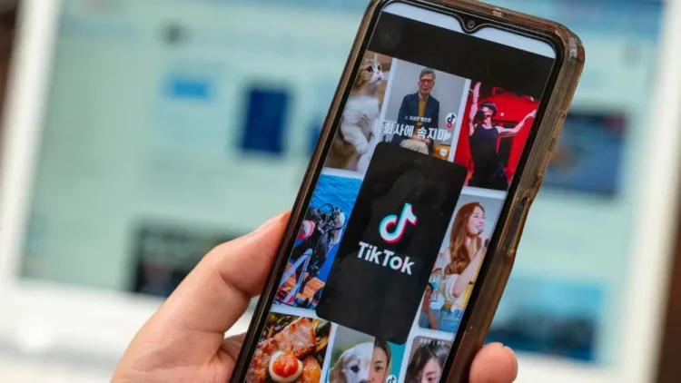 Жетісуда төрт адам TikTok-тағы тікелей эфир арқылы заңсыз 95 млн теңге тапқан