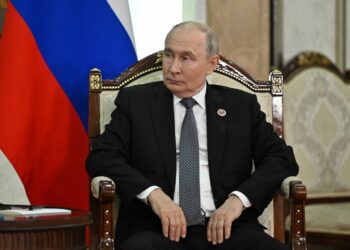 Владимир Путин екіжақты қарым-қатынас барлық бағытта қарқынды ілгерілеп келе жатқанын жоғары бағалады