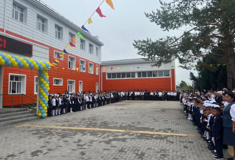 Жарлыөзектегі жаңарған мектеп