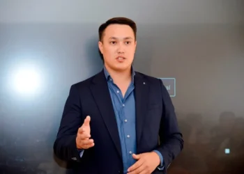 Студенттердің 50 мың теңгеден жоғары аударымдарына биометрия енгізу ұсынылды