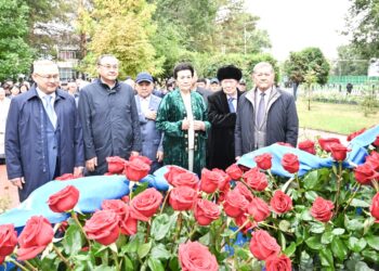 Маңдай термен келген мәртебе