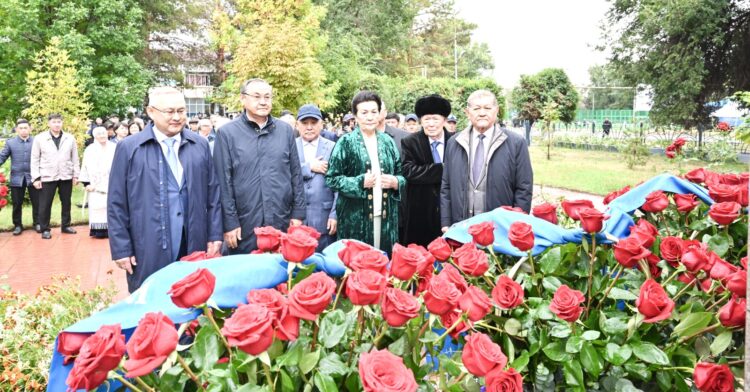 Маңдай термен келген мәртебе