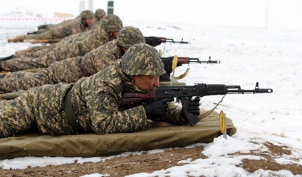 ҚАЗАҚСТАНДАҒЫ ӘСКЕРИ ӨМІР: ЖАСТАР БОСАҢСЫП КЕТКЕН ЖОҚ ПА?