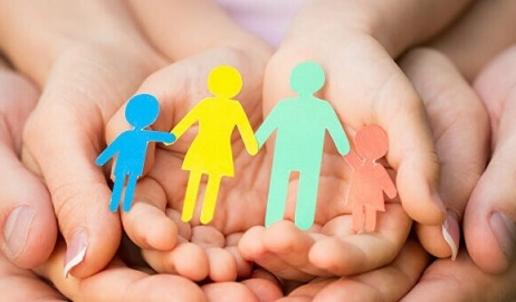 ҰЛТ ҚҰНДЫЛЫҒЫМЕН ҮНДЕСПЕЙТІН ЗАҢ ҚАЗАҚҚА ҚАЖЕТ ЕМЕС: ТҰРҒЫНДАР ПІКІРІ