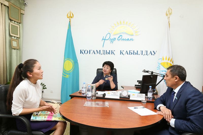 Білім басшысы жауап берді