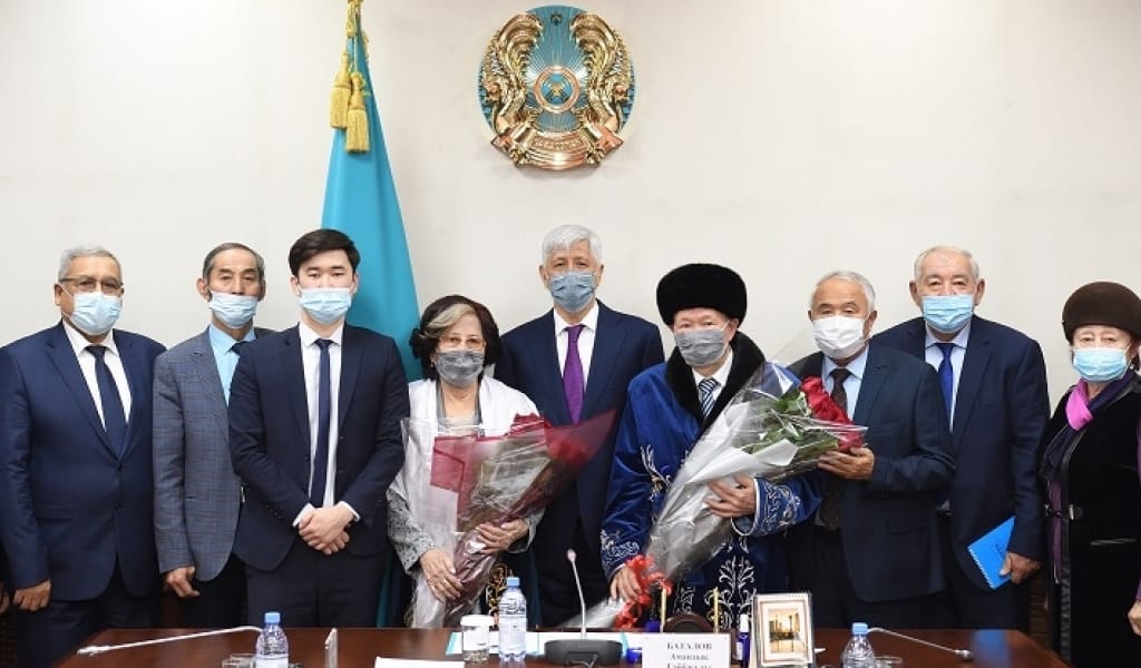 АЛМАТЫ ОБЛЫСЫНЫҢ ӘКІМІ НАУРЫЗ ҚЫЛЫШБАЕВТЫ 80 ЖАСЫМЕН ҚҰТТЫҚТАДЫ