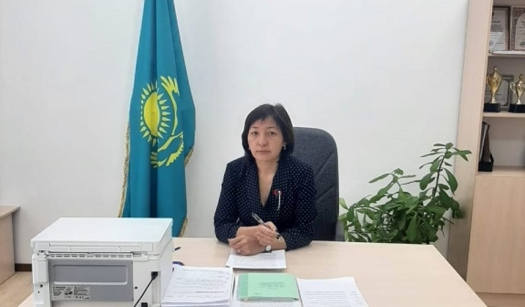ЖАҚСЫ ҰСТАЗҒА МАҢЫЗДЫ ЕКІ НӘРСЕ КЕРЕК: ТЕРЕҢ БІЛІМ МЕН ҮЛКЕН ЖҮРЕК