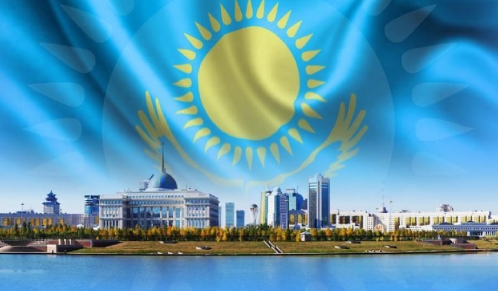 ТӘУЕЛСІЗДІКТІҢ 30 ЖЫЛДЫҒЫ: КОМИССИЯ ОТЫРЫСЫНДА ПРЕЗИДЕНТ НЕ АЙТТЫ?