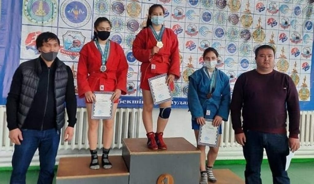 ЖЕТІСУ УНИВЕРСИТЕТІНІҢ СТУДЕНТ ҚЫЗДАРЫ САМБОДАН ЧЕМПИОН БОЛДЫ