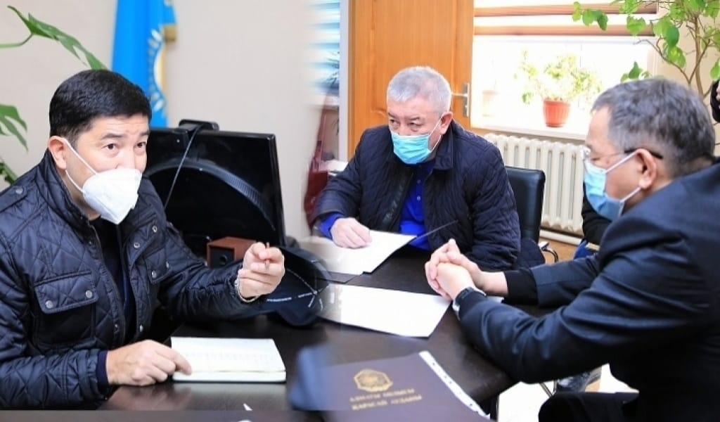 ӘКІМ ОРЫНБАСАРЫ КОВИДПЕН КҮРЕСІП ЖАТҚАН АУРУХАНАЛАРҒА БАРДЫ