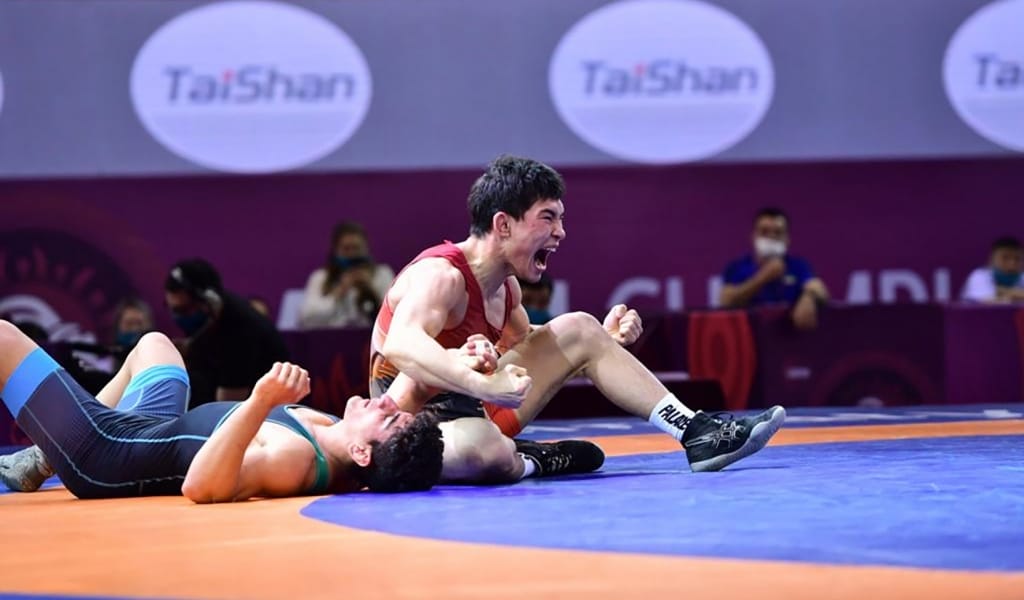 АЙДОС ПЕН СҰЛТАН ТОП ЖАРДЫ