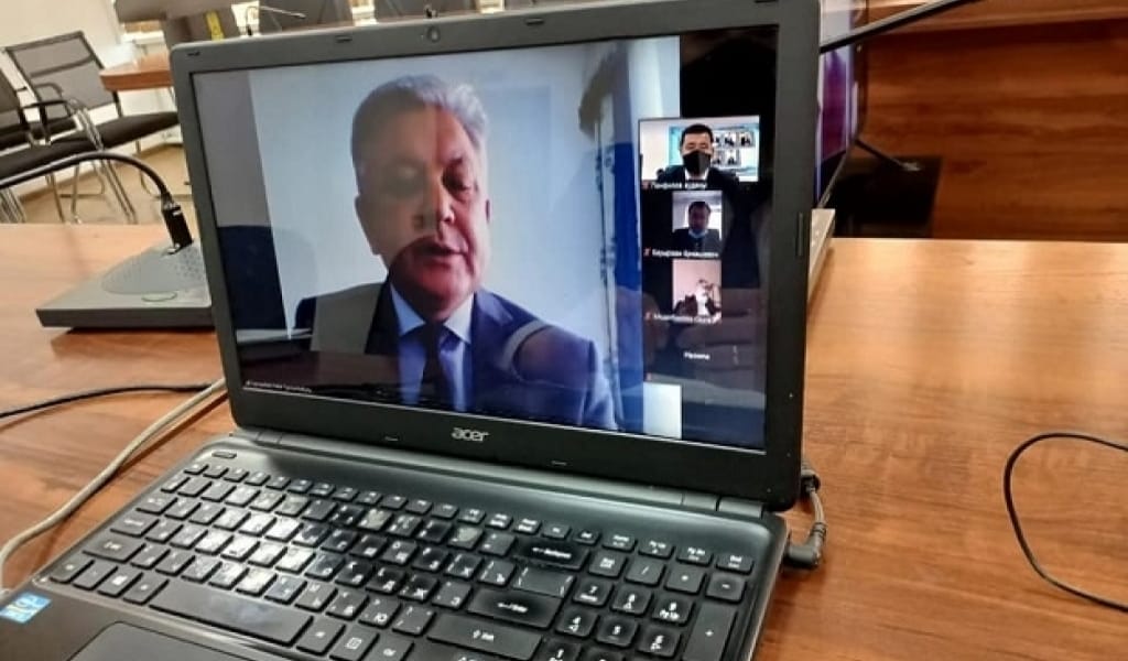 МЕМЛЕКЕТТІК ҚЫЗМЕТШІ АДАЛ, СЫПАЙЫ ӘРІ ҚАРАПАЙЫМ БОЛУҒА МІНДЕТТІ