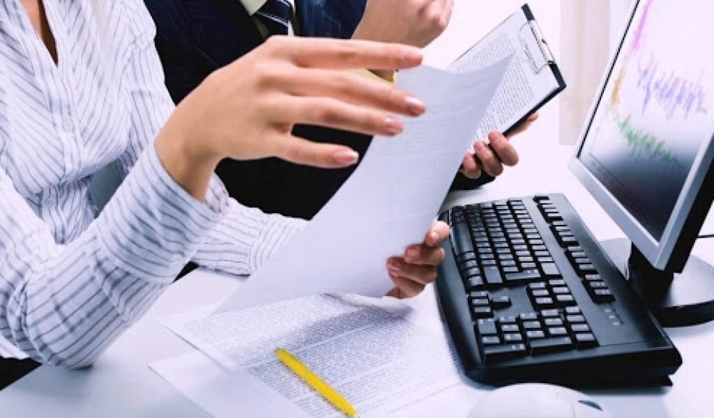 БІЛІМ БЕРУДЕГІ АҚПАРАТТЫҚ ТЕХНОЛОГИЯ: МАҢЫЗЫ МЕН ТИІМДІЛІГІ НЕДЕ?