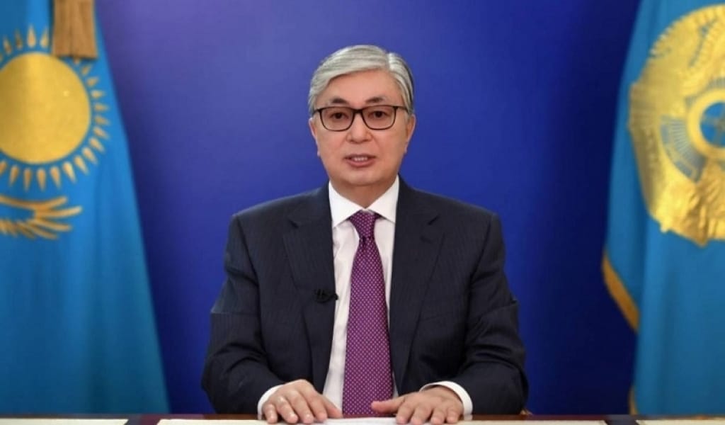 ПРЕЗИДЕНТ ВАКЦИНА ӘЗІРЛЕГЕН ҚАЗАҚСТАНДЫҚ ҒАЛЫМДАРҒА АЛҒЫС БІЛДІРДІ