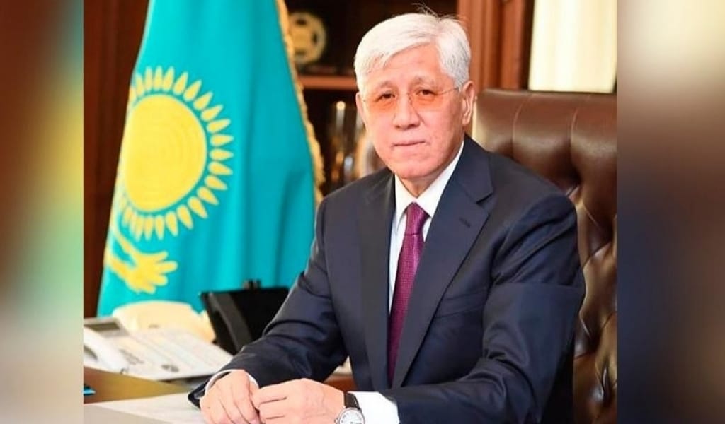 АМАНДЫҚ БАТАЛОВ БАРША ЖЕТІСУЛЫҚТАРДЫ БІРЛІК КҮНІМЕН ҚҰТТЫҚТАДЫ