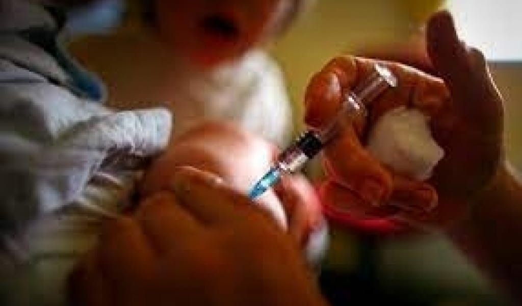 БАЛАЛАРҒА ЕКПЕ САЛДЫРУ ҚАЖЕТ ПЕ? МЕДИЦИНА МАМАНЫ ЖАУАП БЕРДІ