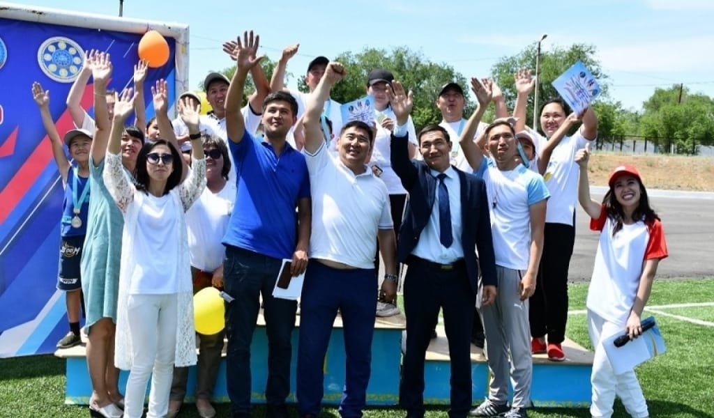 АЛАКӨЛДЕ БАЛАЛАРДЫ ЕРЕКШЕ ҚУАНТҚАН ЕКІ ШАРА ҰЙЫМДАСТЫРЫЛДЫ