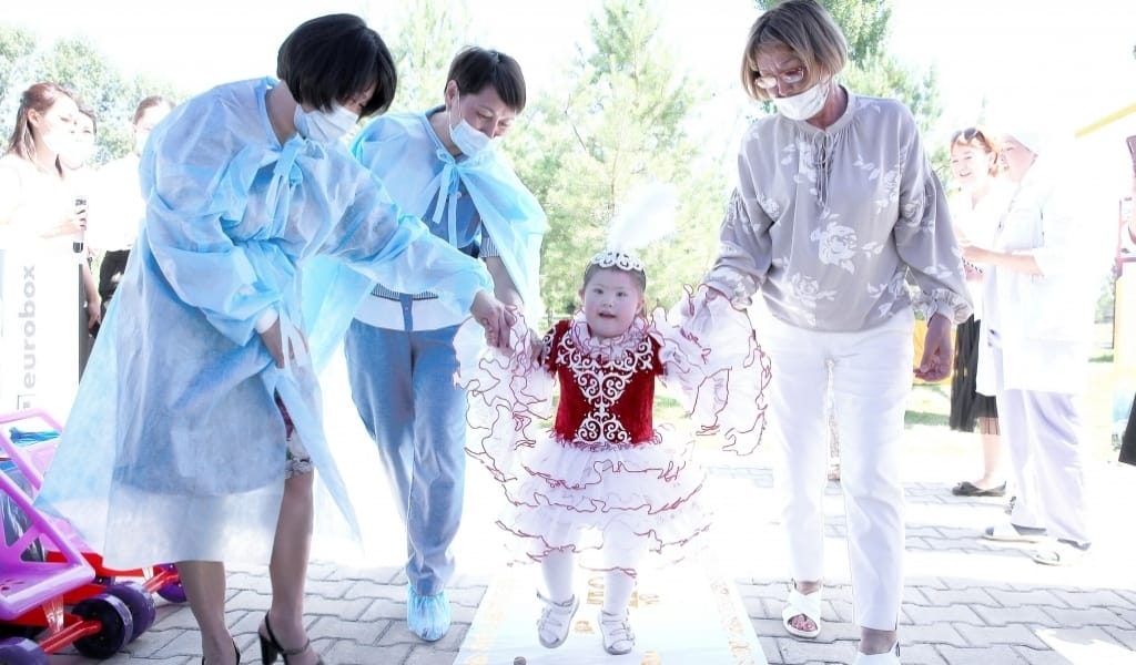 БАЛА БОЛАШАҒЫ БАСТЫ НАЗАРДА