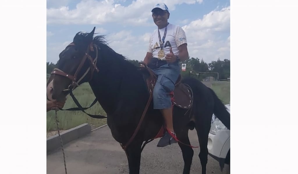 ТАШКЕНТТЕ ӨТКЕН ТРИАТЛОННАН ЖЕҢІСПЕН ОРАЛДЫ