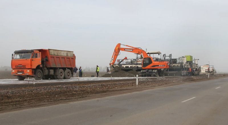 Жолдар жатыр керіліп